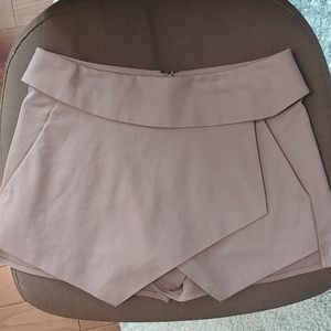 ARITZIA | Talula asymmetrical skort